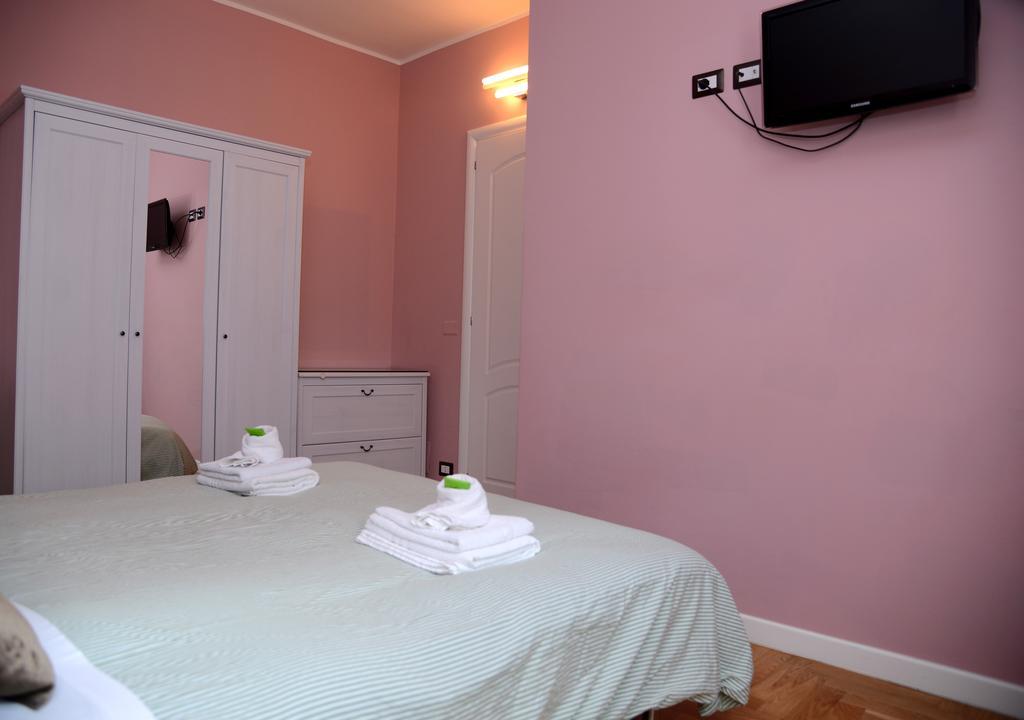 B&B Aurora Domus D'A-Mare Pesaro Exterior foto